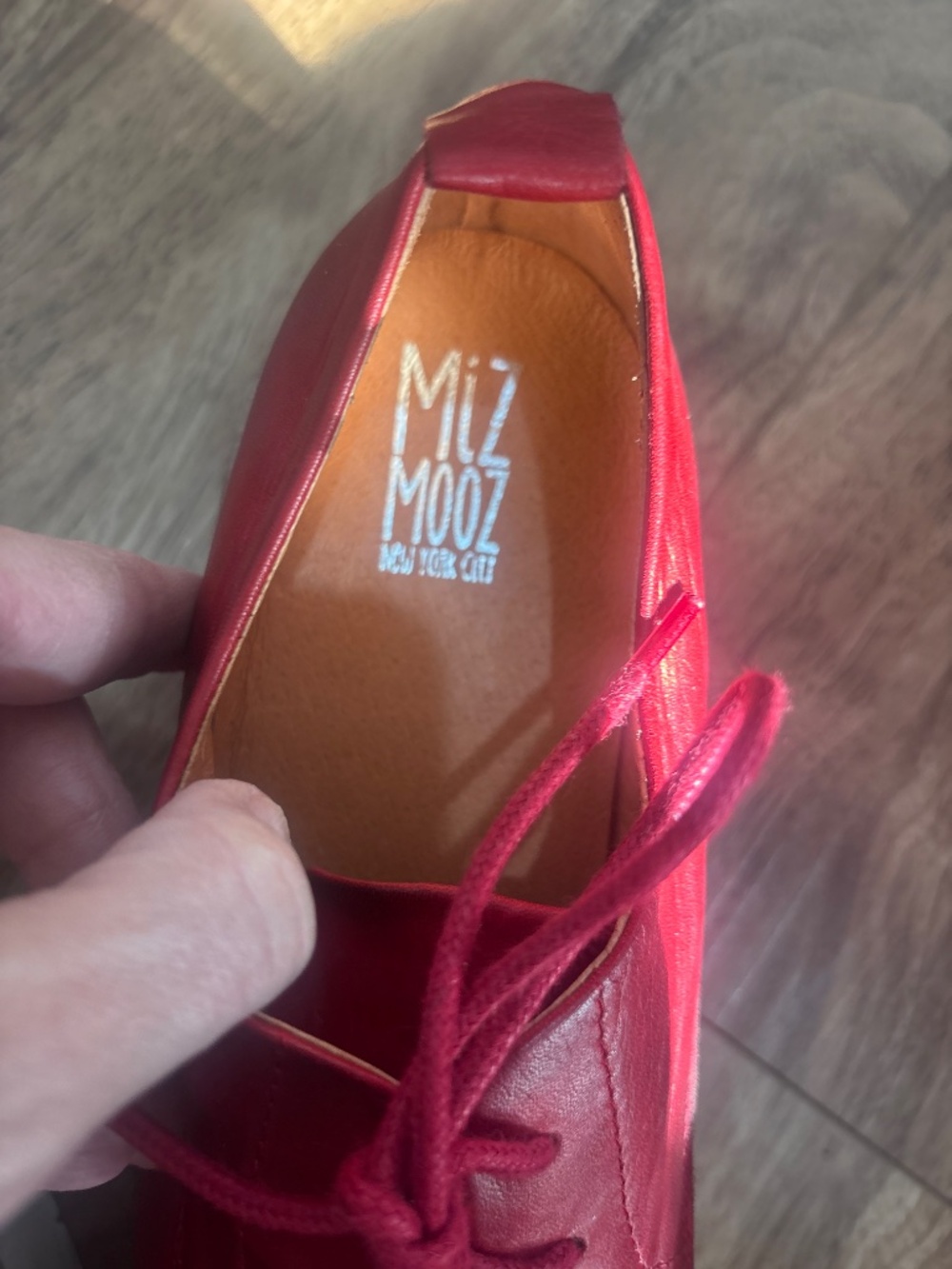 Miz Mooz Red Leather Lace-Up Oxford Shoes Size 41 Burnished Brogue - Picture 2 of 4